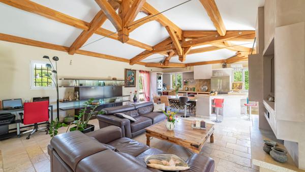 Immeuble à vendre |  La Gaude |  7 pièces