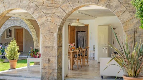 Immeuble à vendre |  La Gaude |  7 pièces