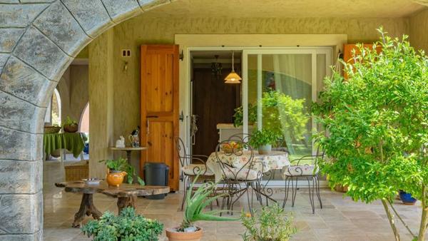 Immeuble à vendre |  La Gaude |  7 pièces