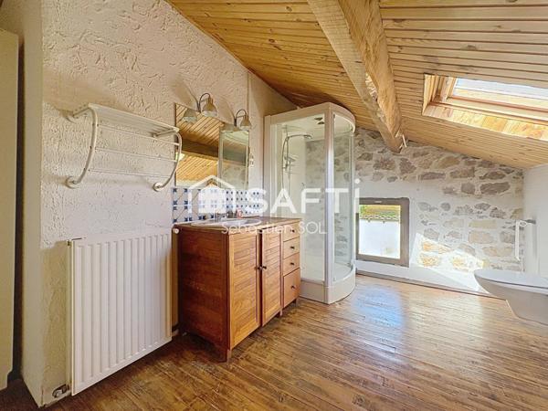 Propriété 9 pièces 220 m²