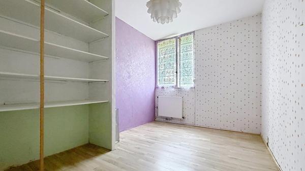 Appartement T4 traversant 80 m2 3 chambres