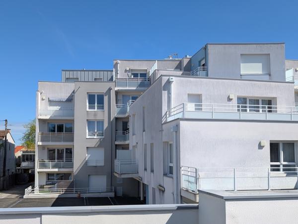 La Rochelle (17000) À vendre – Studio 25 m² avec grand balcon à La Rochelle (quartier Tasdon)