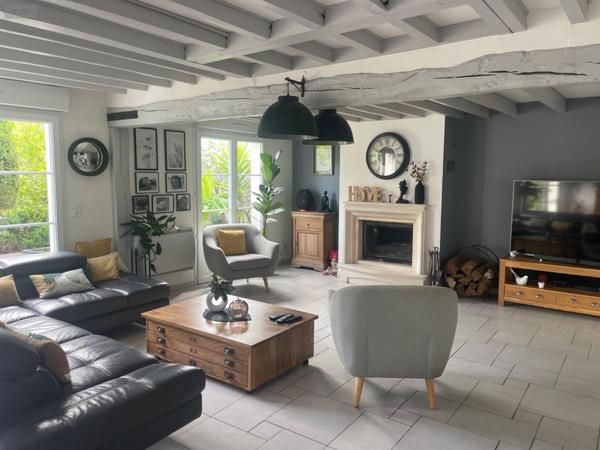 Propriete à vendre à Villers-sur-Coudun dans l'Oise (60150), ref : 60092/343 Centre