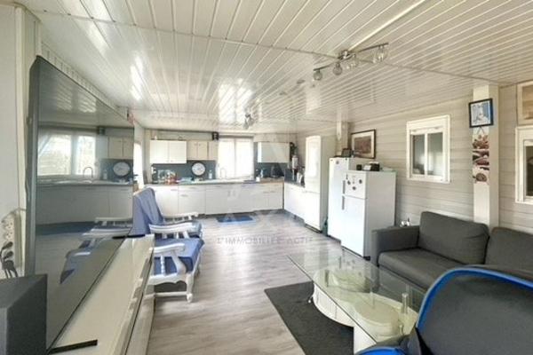 Terrain de loisirs de 759 m² avec grand MOBIL-HOME tout équipé
