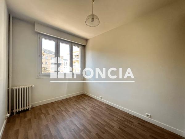 Location Appartement 5 pièces 103.96 m² - 8 PLACE JACQUES LELIEUR Rouen 76000