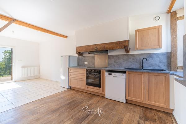 Immeuble
         8 pièces
        - 112 m² 159 900 € *