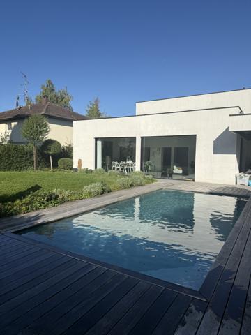 Sausheim (68390) RARE MAISON DE190M² +50 M² DE GARAGE ET CAVE SUR 729M² DE TERRAIN AVEC PISCNE