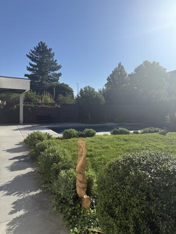 Sausheim (68390) RARE MAISON DE190M² +50 M² DE GARAGE ET CAVE SUR 729M² DE TERRAIN AVEC PISCNE