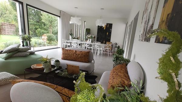 Sausheim (68390) RARE MAISON DE190M² +50 M² DE GARAGE ET CAVE SUR 729M² DE TERRAIN AVEC PISCNE