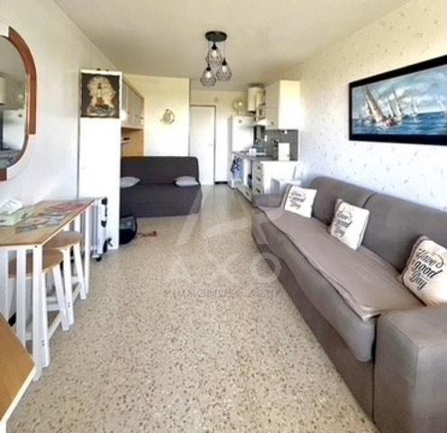 STUDIO À 5MN À PIED DE LA PLAGE DU MÔLE