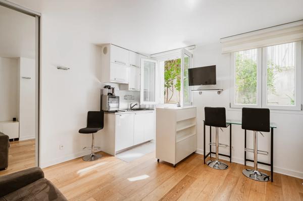Appartement Paris 16 e - ARC DE TRIOMPHE / CHAMPS-ÉLYSÉES