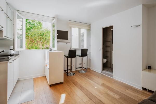 Appartement Paris 16 e - ARC DE TRIOMPHE / CHAMPS-ÉLYSÉES