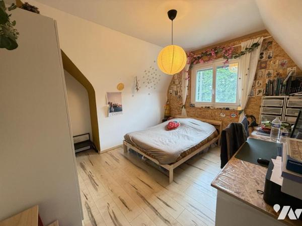 Maison familiale avec 5 chambres et jardin à Donges