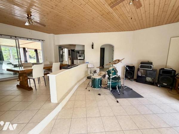 Villa familiale - Piscine et jolie volumes - LA BERNERIE-EN-RETZ