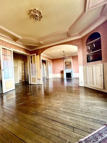 Appartement Courbevoie 5 pièce(s) 111 m2