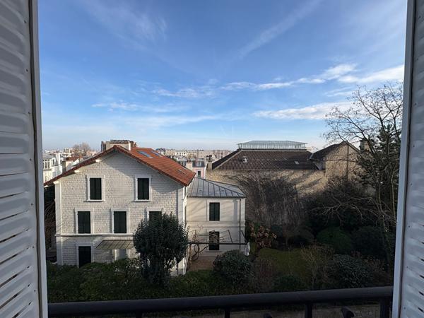 Appartement Courbevoie 5 pièce(s) 111 m2