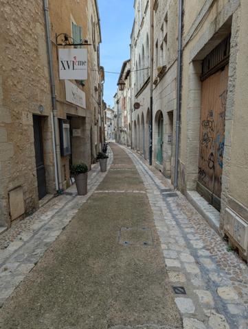 Restaurant au coeur du centre historique avec magnifique terrasse