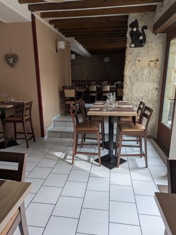 Restaurant au coeur du centre historique avec magnifique terrasse