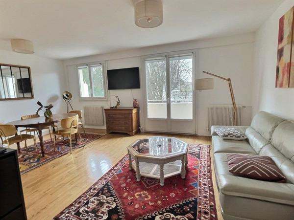 Appartement à vendre |                                       Caluire-et-Cuire |                                        3 pièces  |  63,8 m²