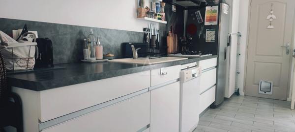 LA CHAPELLE-HEULIN, en plein centre-ville maison rénovée avec 2 chambres et petit terrain