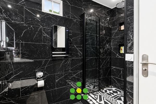 Maison
         7 pièces
        - 128 m² Bien prestige 500 000 €*