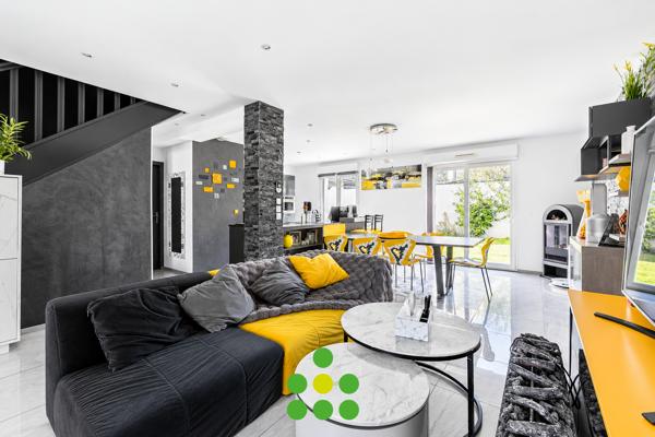 Maison
         7 pièces
        - 128 m² Bien prestige 500 000 €*