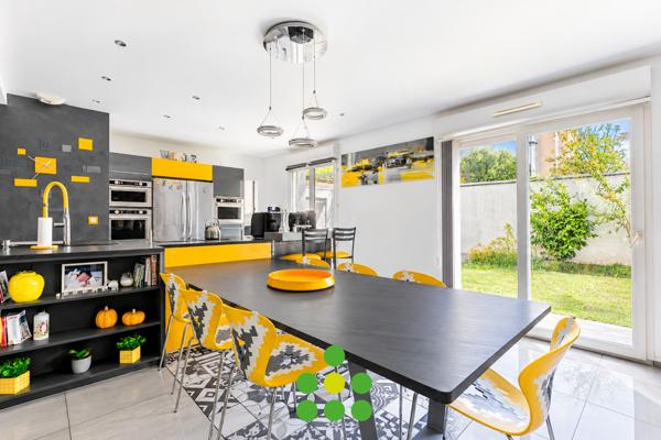 Maison
         7 pièces
        - 128 m² Bien prestige 500 000 €*