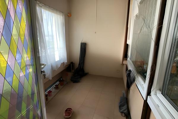 Appartement
                                                                                                                                                                                                                                                                                                                        3 pièce(s)                                                                                                                                                                                                          2 chambre(s)                                                                                                                                                                                                          77  m²