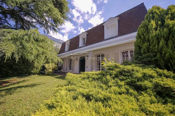 Vente Villa 7 pièces 188 m2 à Corenc