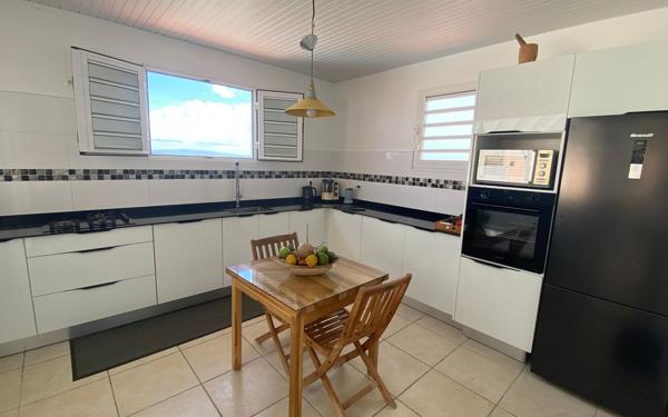 Maison à vendre    4 pièces •  Les Trois-Îlets