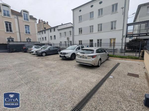 Parking à louer Givors (69700)