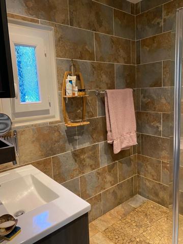 Portes ouvertes le 14 MARS 2025 pour découvrir cette élégante Propriété de Chasse à la vente dans un Écrin de Verdure de 5 hectares à 160 km de Paris