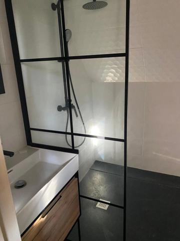 Portes ouvertes le 14 MARS 2025 pour découvrir cette élégante Propriété de Chasse à la vente dans un Écrin de Verdure de 5 hectares à 160 km de Paris