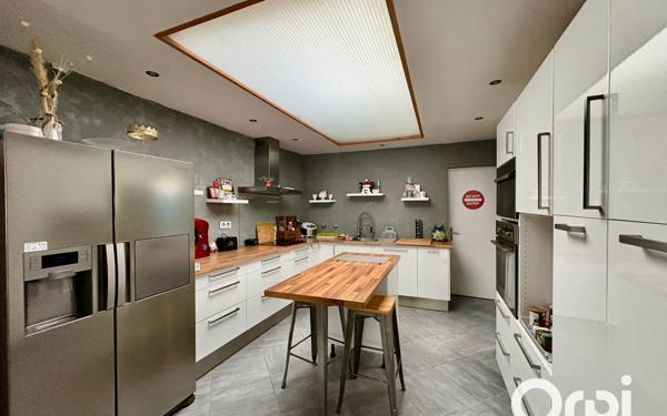 Maison à vendre    4 pièces • 118 m2 Calais