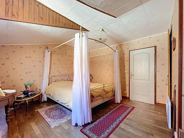 Achat maison Sennecey-le-Grand - 6 pièce(s) - 180 m² - 99 000 €