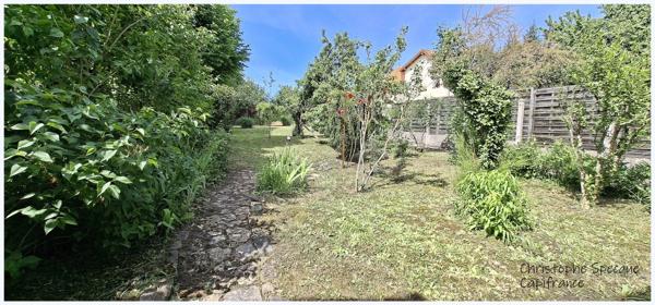 A vendre Élégante maison des années 1930 – Charme, volumes et jardin arboré VICHY (03)