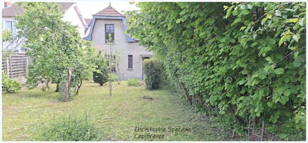 A vendre Élégante maison des années 1930 – Charme, volumes et jardin arboré VICHY (03)
