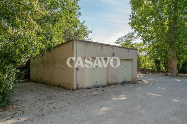 Vente Appartement 5 pièces de 121m² - 13540 Aix-en-Provence