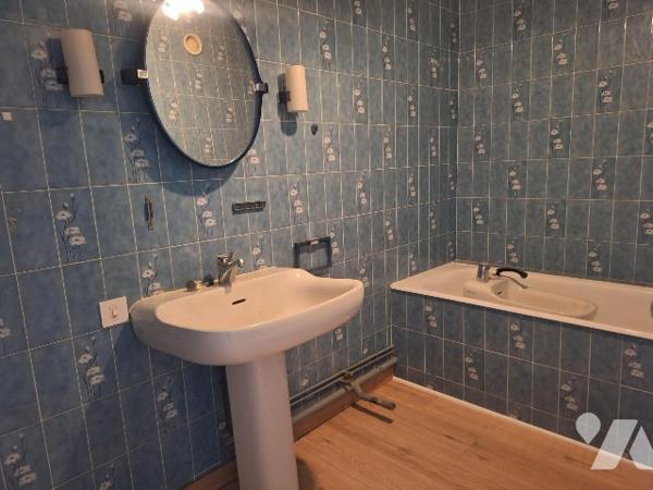 A vendre -Appartement lumineux avec vue dégagée sur la ville -Quartier Eventail