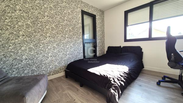 Maison d'architecte de 2019 - 195 m² - 5 chambres - DPE A - Terrain de 882 m²