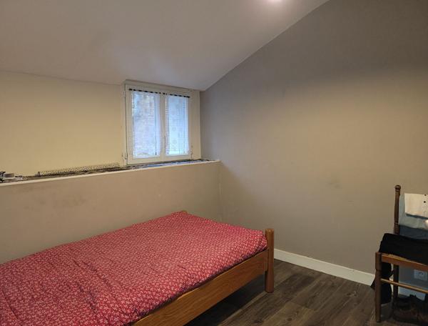 Immeuble de 160m² + Fond de commerce restauration.