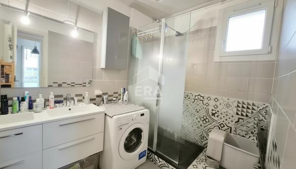 Appartement Marseille 4 pièce(s) 111.02 m2