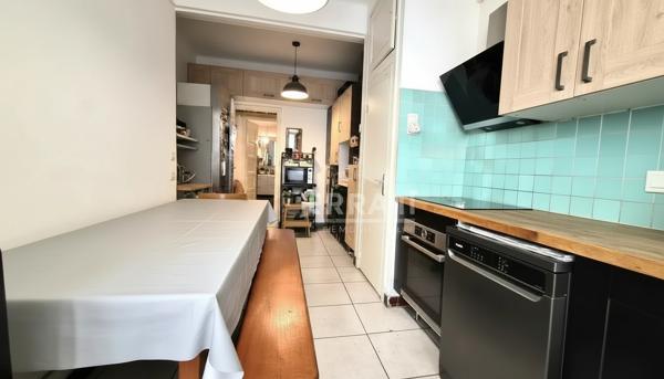 Appartement Marseille 4 pièce(s) 111.02 m2