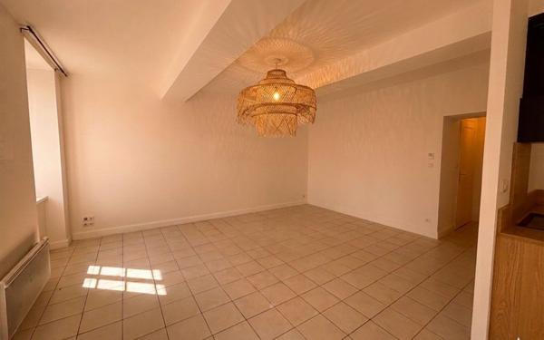 Appartement à louer    3 pièces • 70,77 m2 Carcassonne