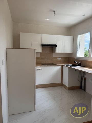 Maison à louer Montaigu : 4 pièces, 70m² avec 3 chambre(s) à 930€ - AJP Immobilier Montaigu