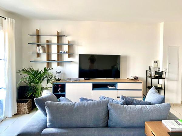 Appartement T2 de 50 m2 avec terrasse et piscine  sur le port de Solenzara