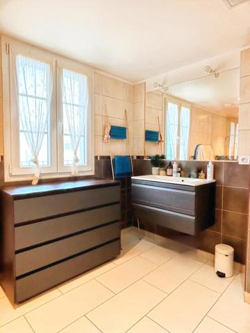 Appartement T2 de 50 m2 avec terrasse et piscine  sur le port de Solenzara