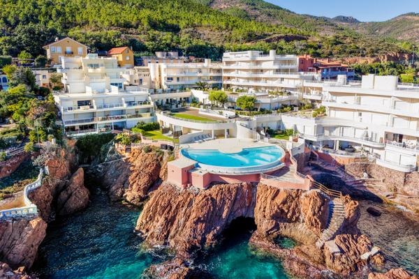 2 pièces de 52 m2 avec terrasse de 24 M2ILe Trayas-Saint raphael