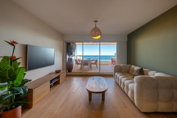 2 pièces de 52 m2 avec terrasse de 24 M2ILe Trayas-Saint raphael