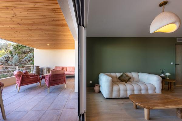 2 pièces de 52 m2 avec terrasse de 24 M2ILe Trayas-Saint raphael